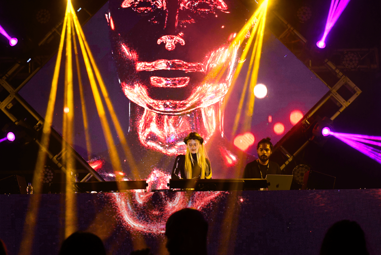 Vibe Exclusive Event gallery 1